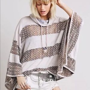 Free People • Pink Sand Mama Crochet Poncho